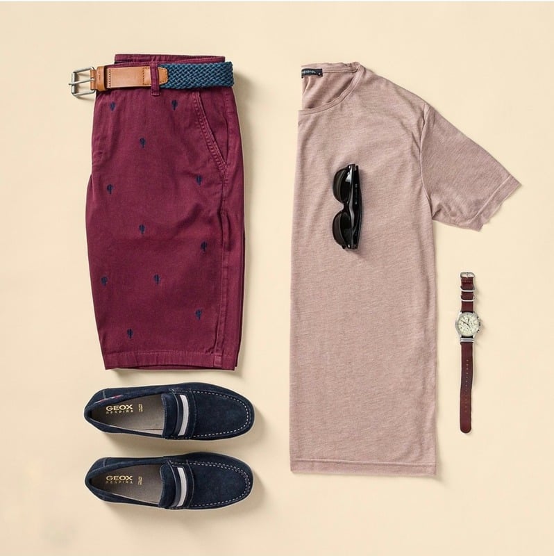 Produktový flat lay pánskeho outfitu